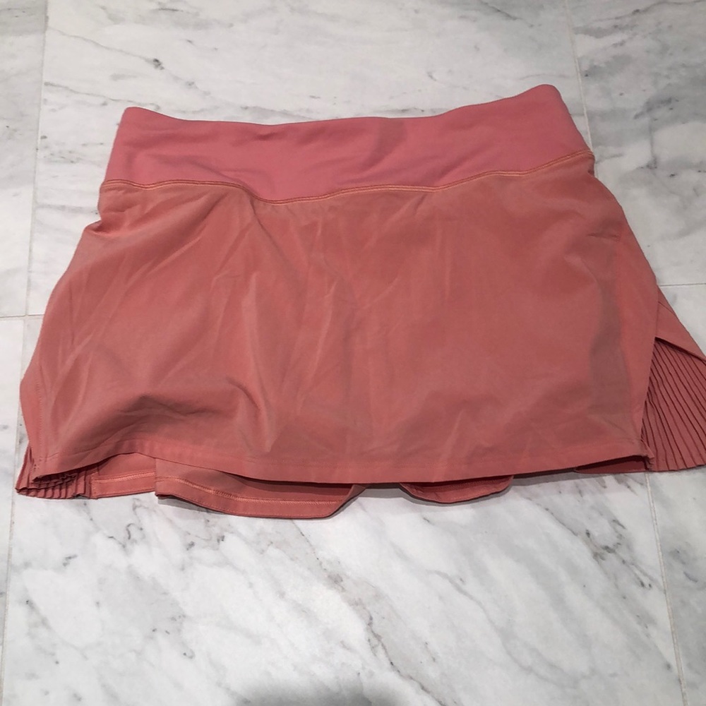 Brand new without tags lululemon skirt